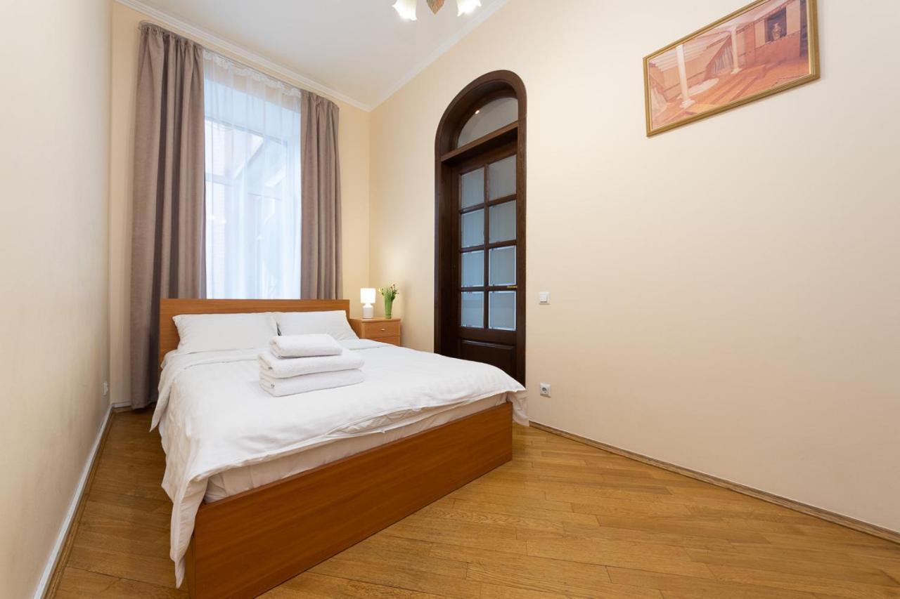 קייב Apartament On Independence Square מראה חיצוני תמונה
