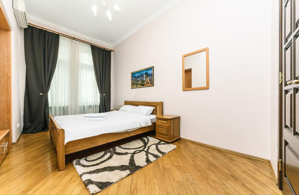 קייב Apartament On Independence Square מראה חיצוני תמונה