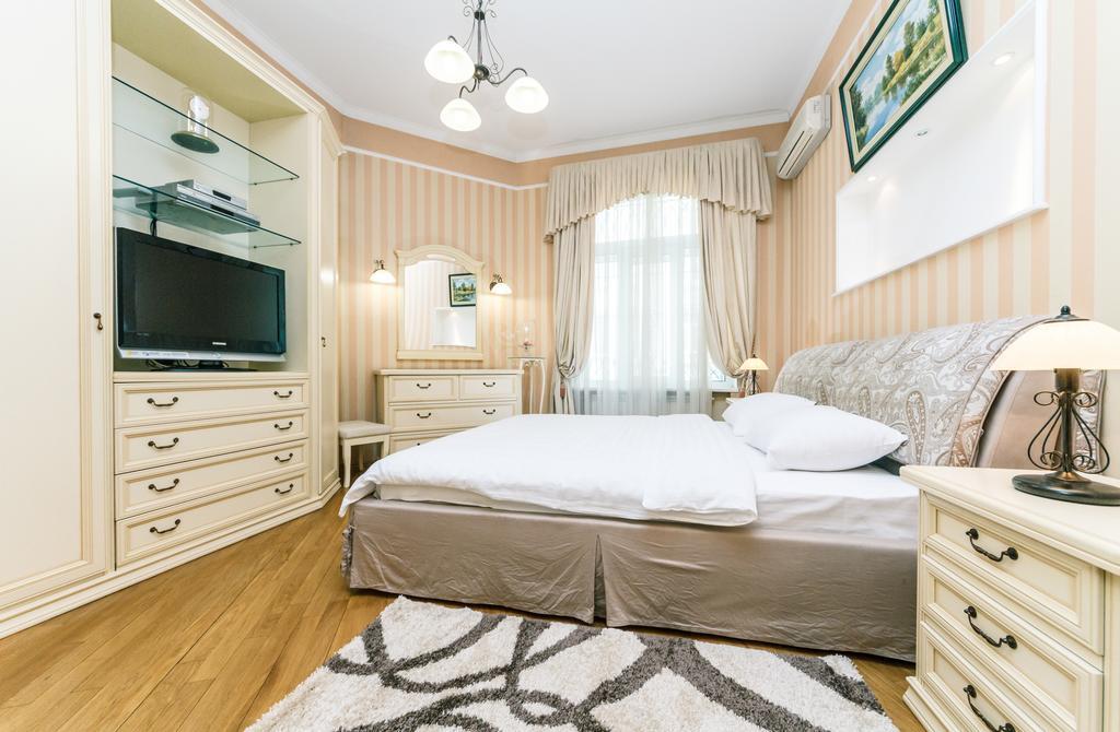 קייב Apartament On Independence Square מראה חיצוני תמונה