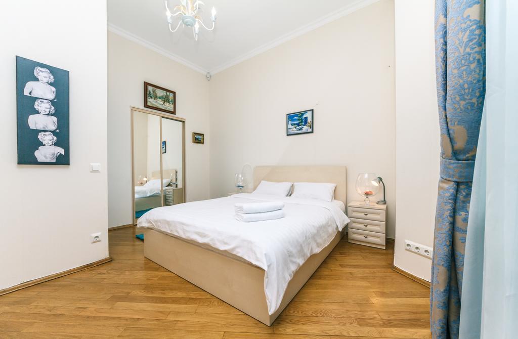 קייב Apartament On Independence Square מראה חיצוני תמונה